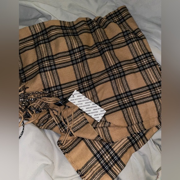 NWT Urban Outfitters Scarf - Picture 3 of 4